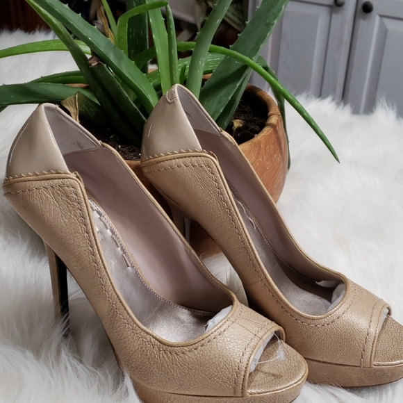 RACHEL BY RACHEL ROY HEELS - Picture 2 of 8